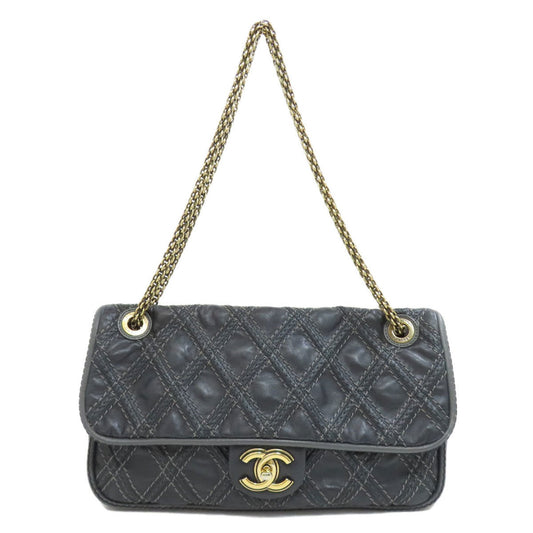 Chanel Black Leather Shoulder Bag ()