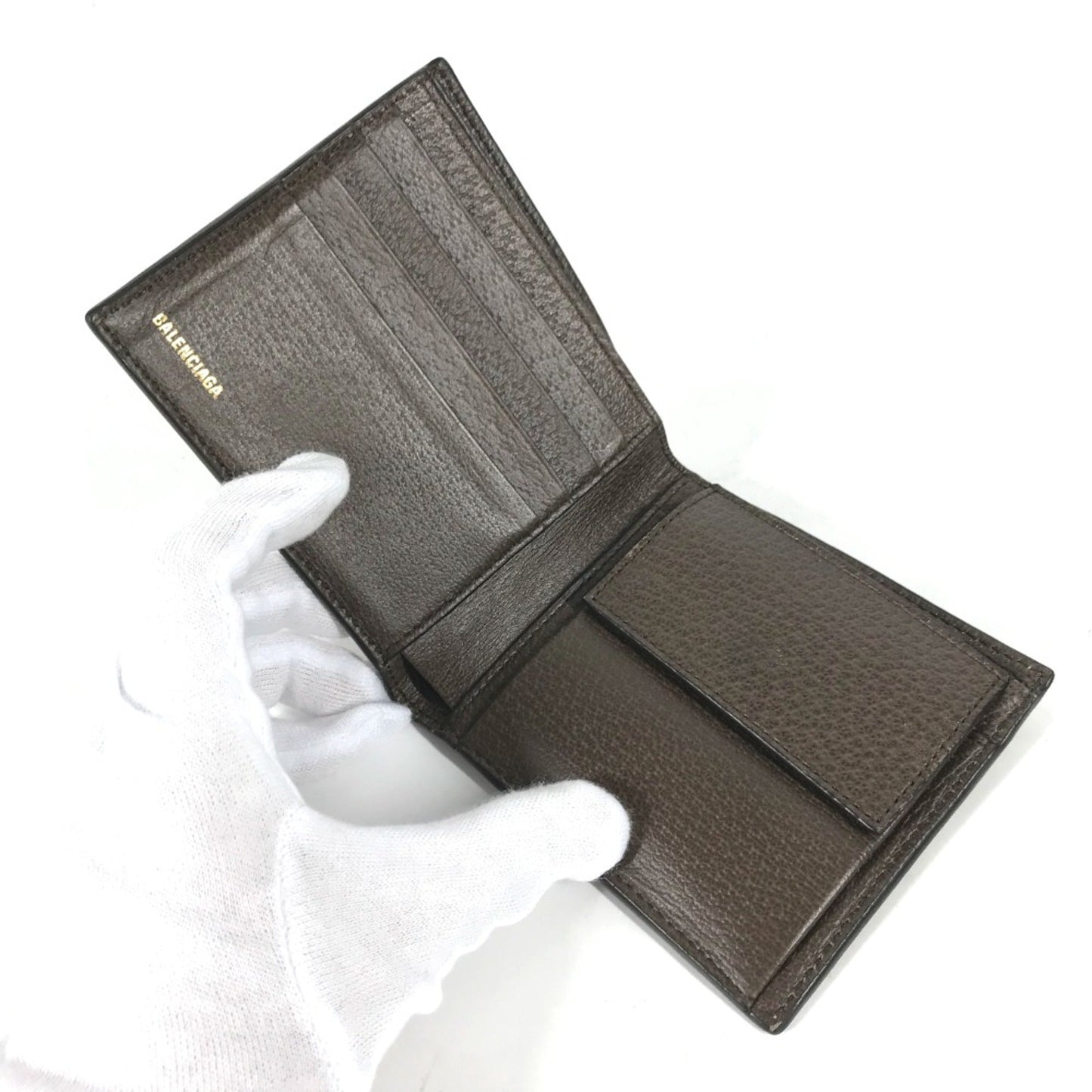 Gucci Beige Other Wallet (Bi-Fold) ()