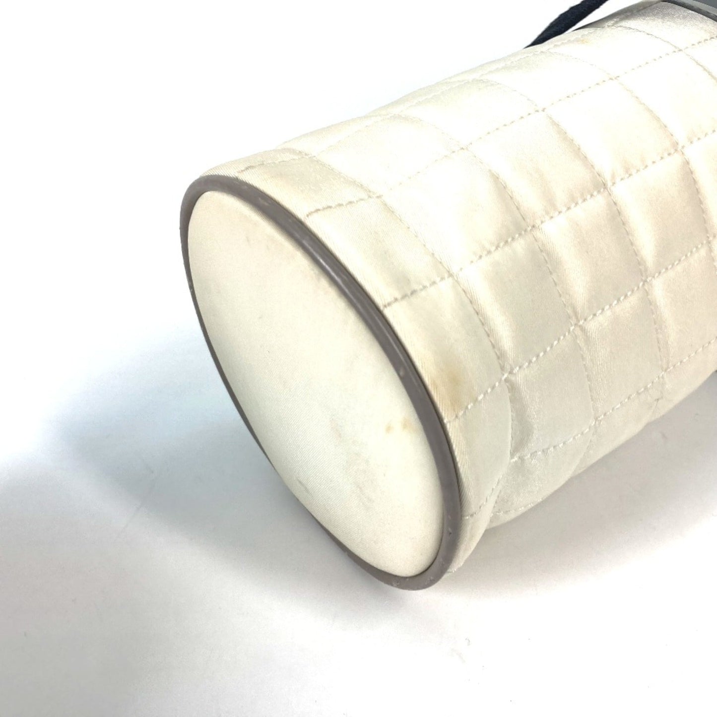 Chanel White Cloth Shoulder Bag ()