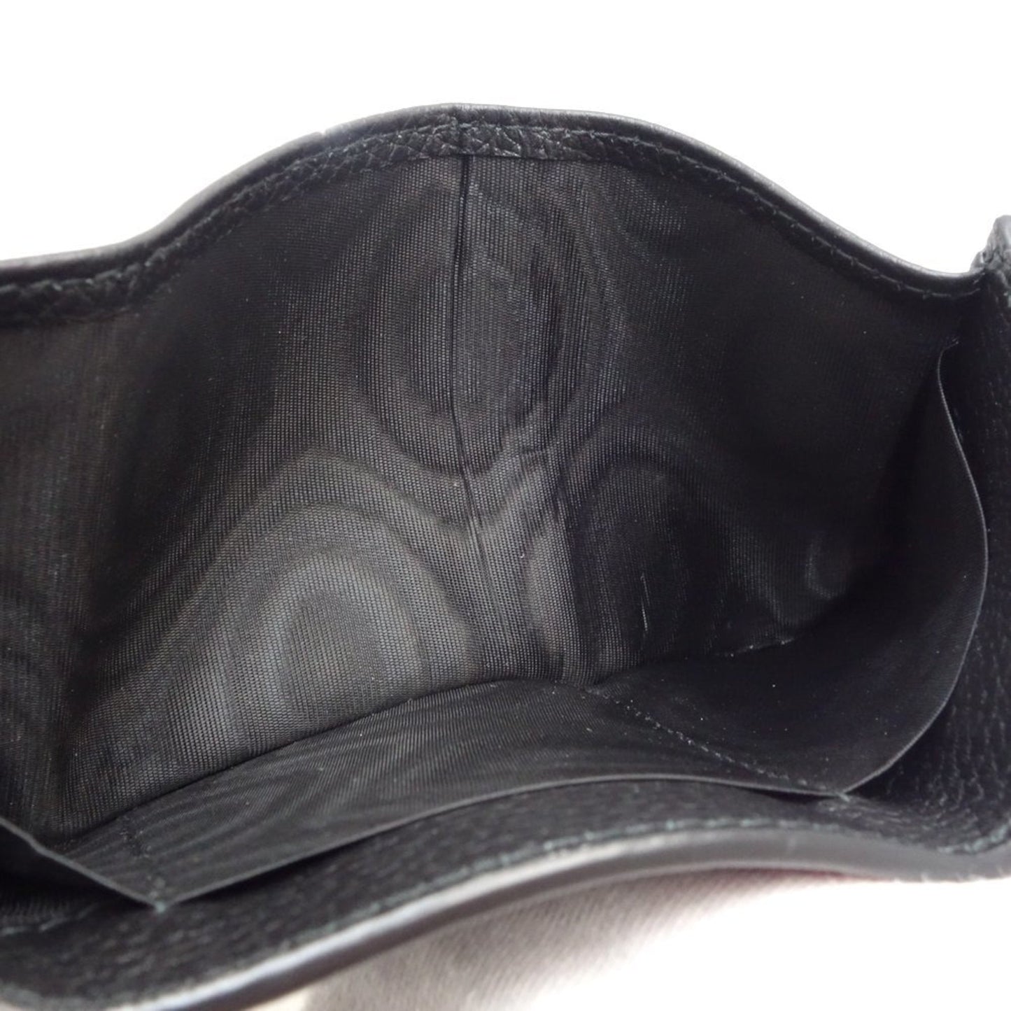 Gucci Black Leather Wallet (Tri-Fold) ()