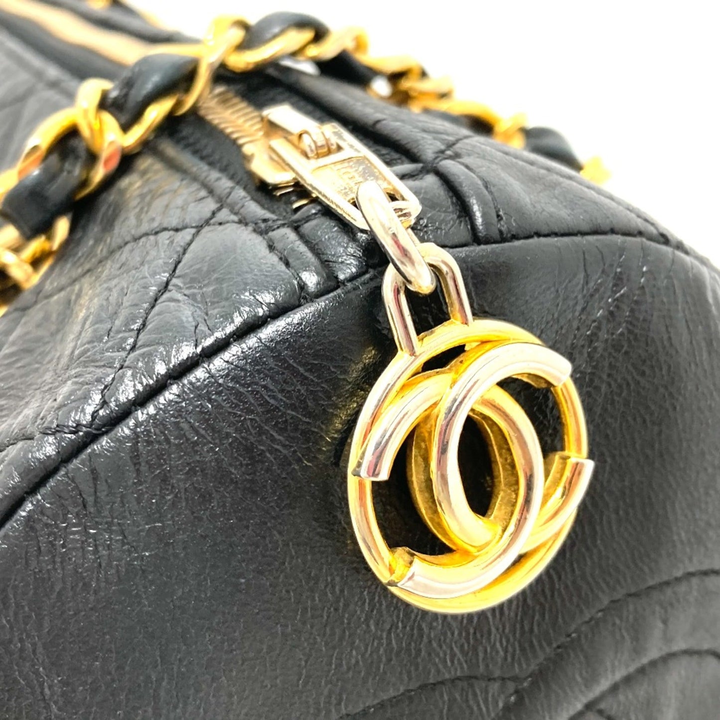 Chanel Black Leather Shoulder Bag ()