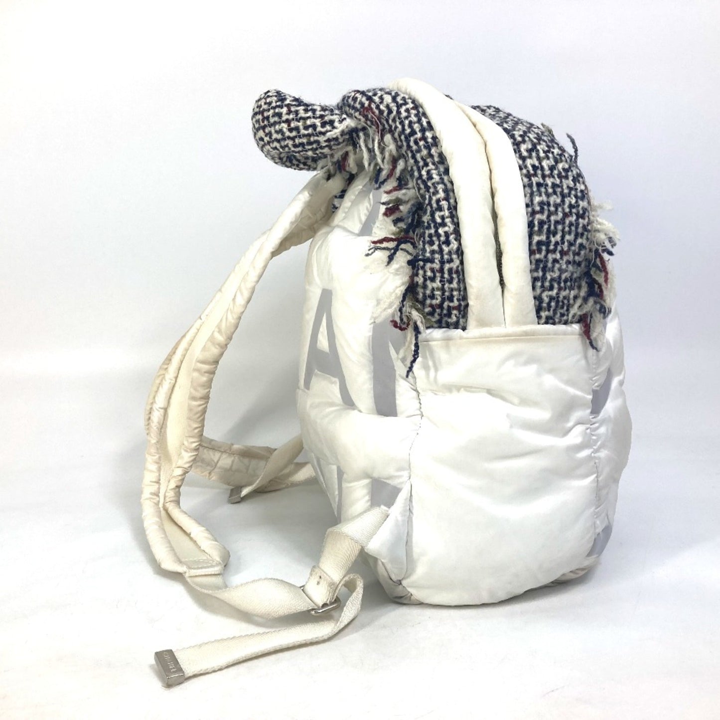 Chanel White Cloth Backpack ()