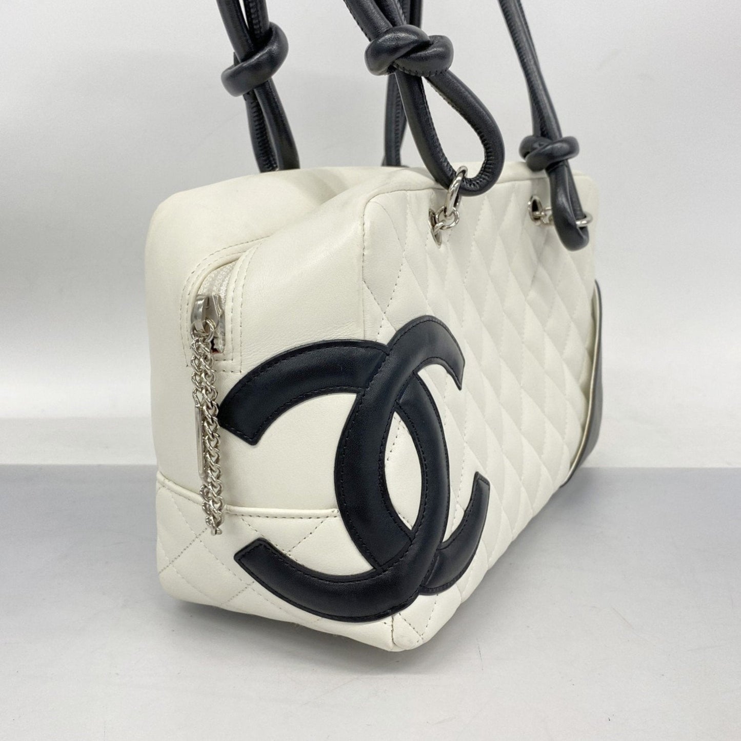 Chanel Black White Leather Shoulder Bag ()