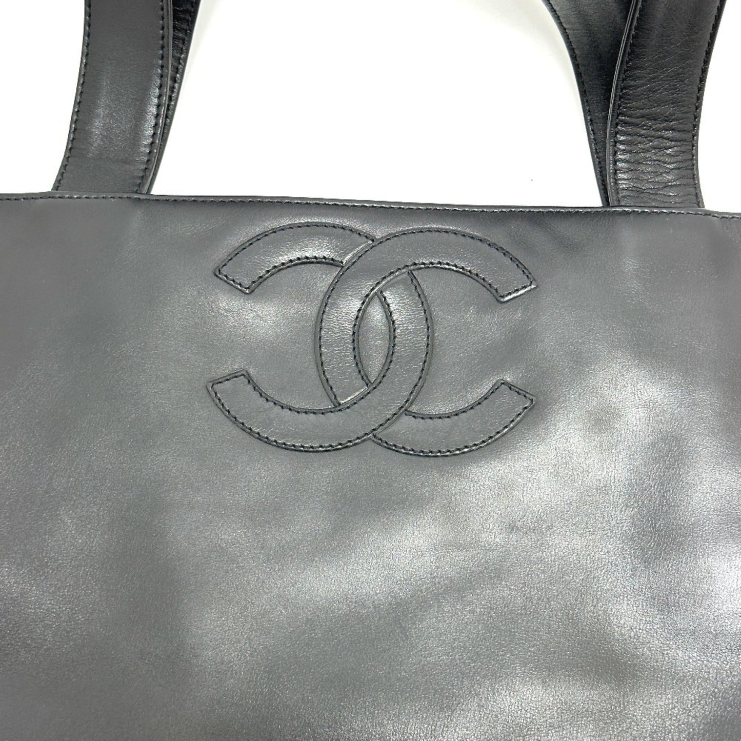 Chanel Black Leather Shoulder Bag Tote Bag ()
