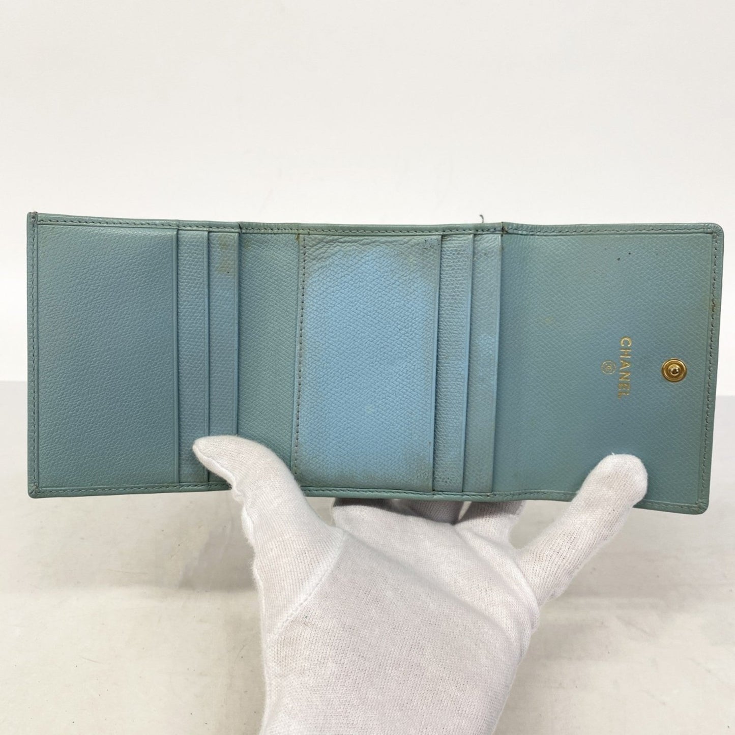 Chanel Blue Leather Wallet (Tri-Fold) ()