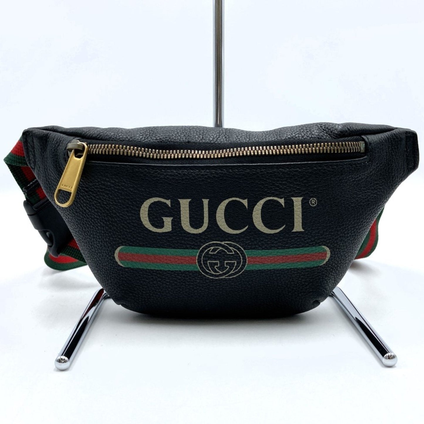 Gucci Black Leather Fanny Pack ()