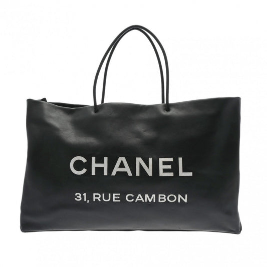 Chanel Black Leather Handbag ()