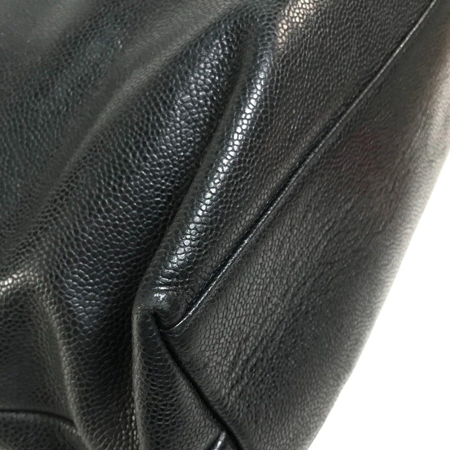 Chanel Black Leather Shoulder Bag ()