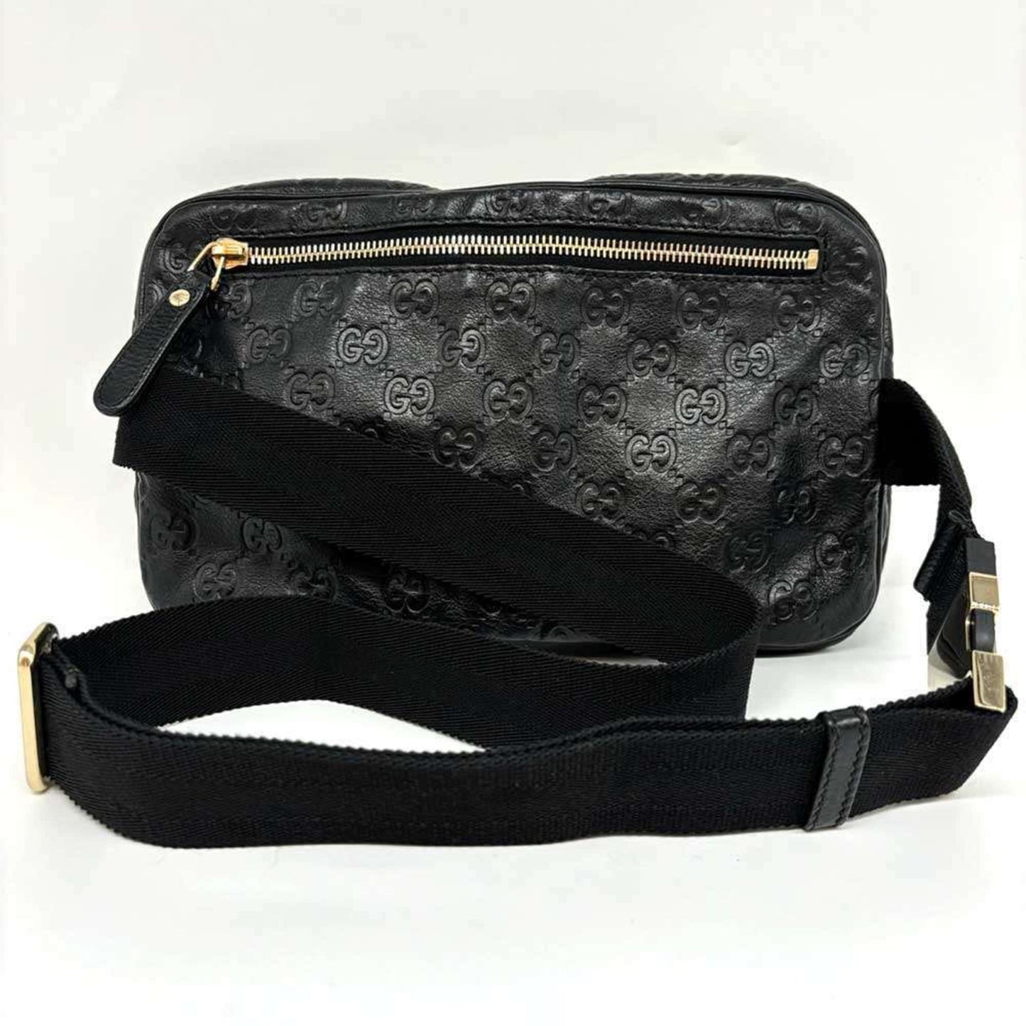 Gucci Black Leather Pouch Sling Bag ()