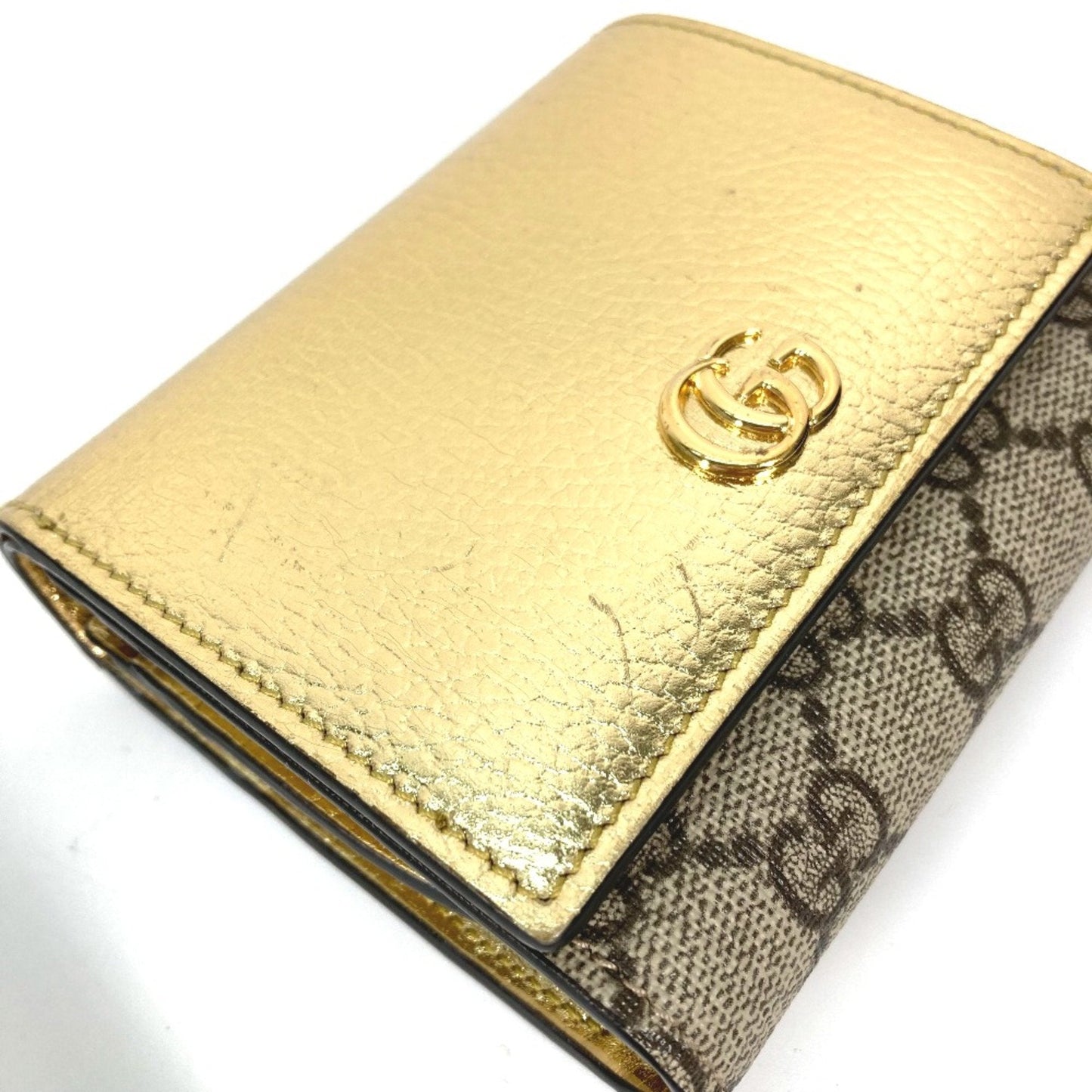 Gucci Gold Leather Wallet (Bi-Fold) ()