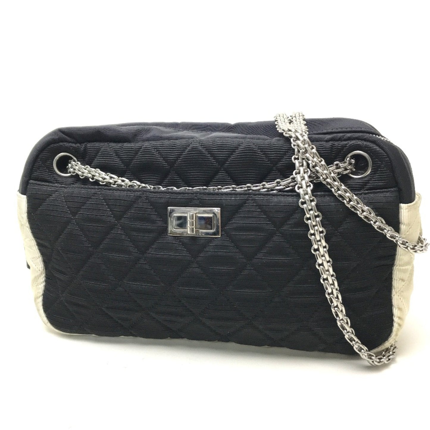 Chanel Black Cloth Shoulder Bag ()