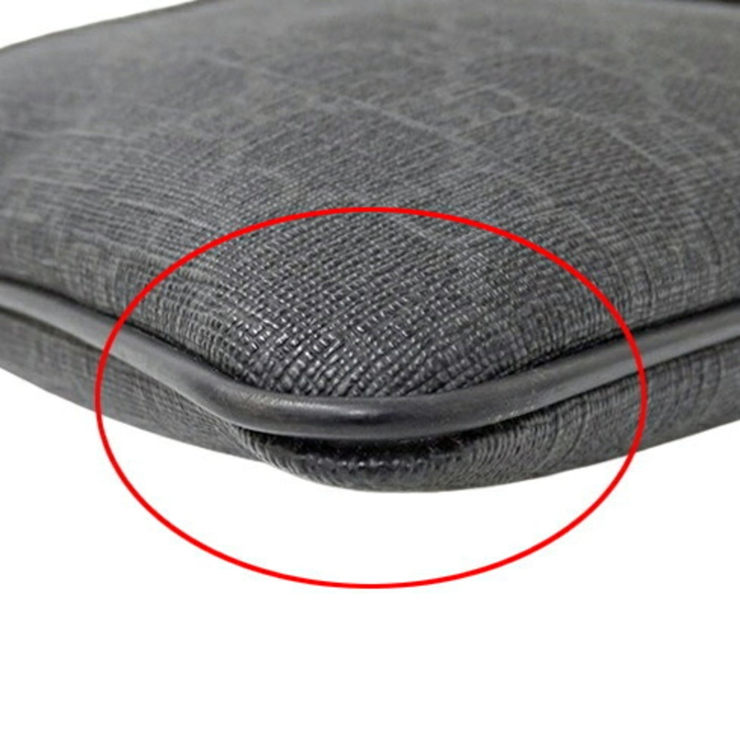 Gucci Black Gg Supreme Canvas Shoulder Bag ()