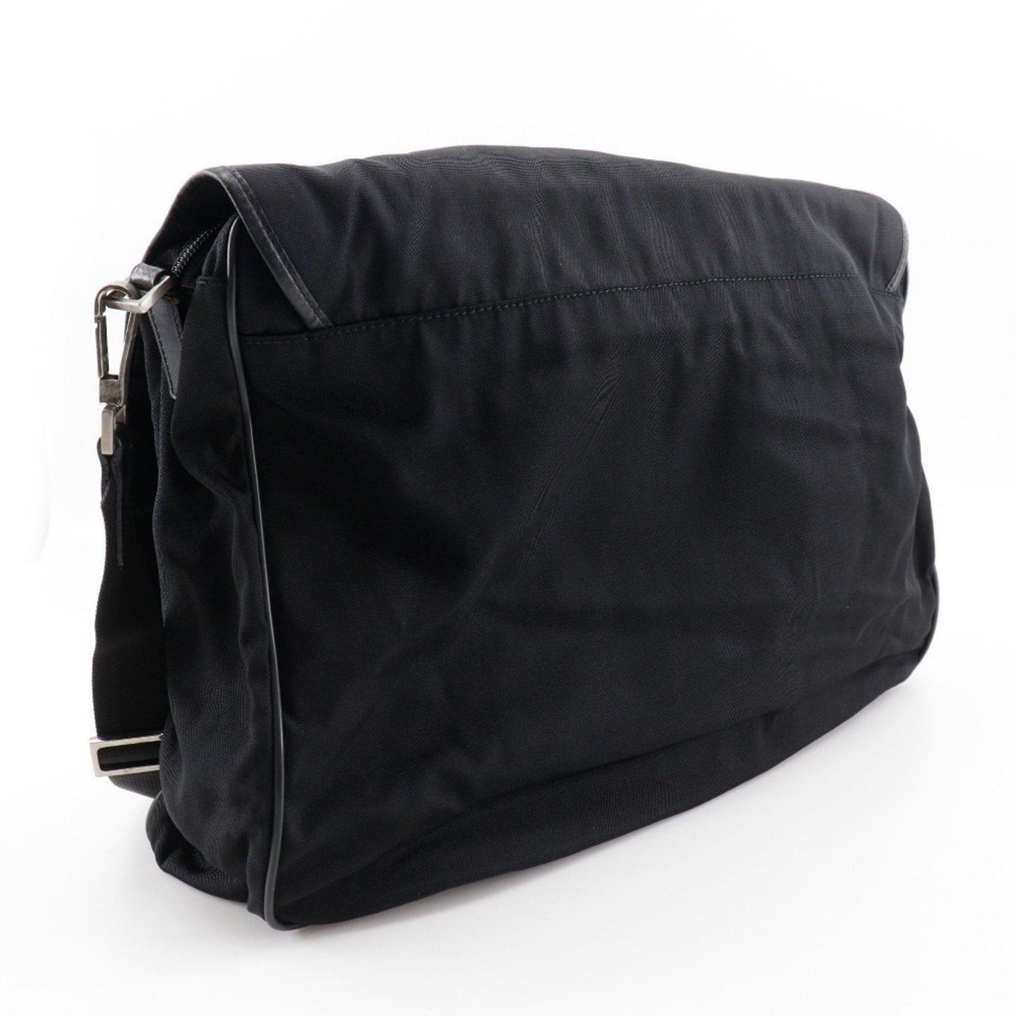 Gucci Black Nylon Canvas Shoulder Bag Sling Bag ()