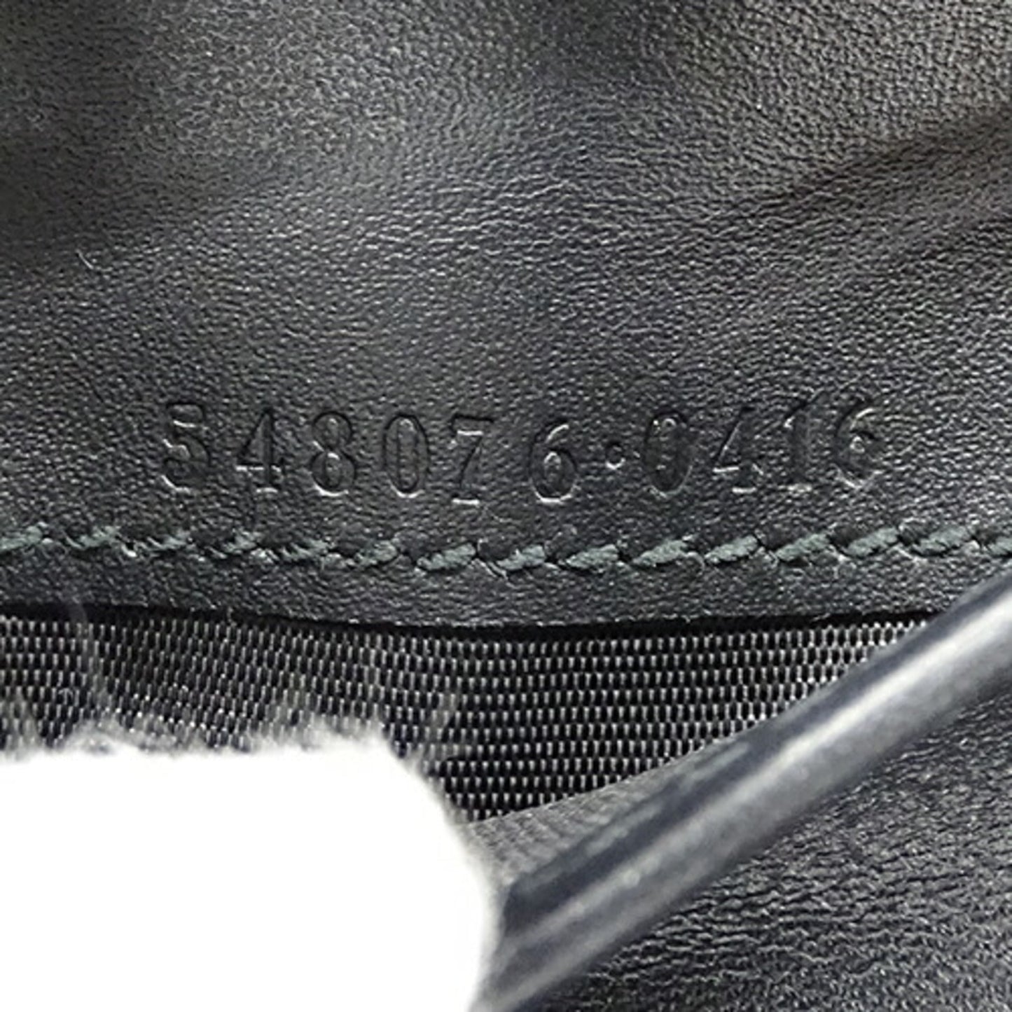 Gucci Black Gold Leather Wallet (Tri-Fold) ()