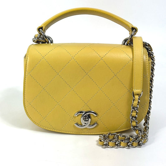 Chanel Yellow Leather Shoulder Bag ()