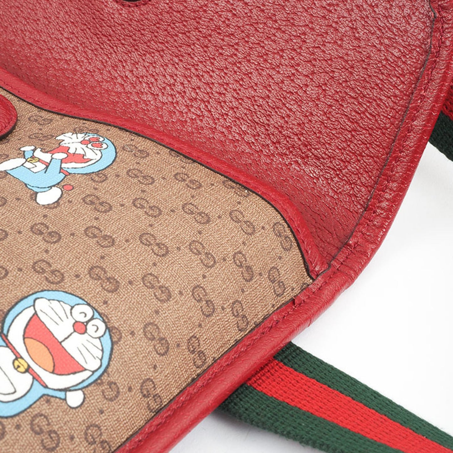 Gucci Beige Bordeaux Pvc Leather Sling Bag ()