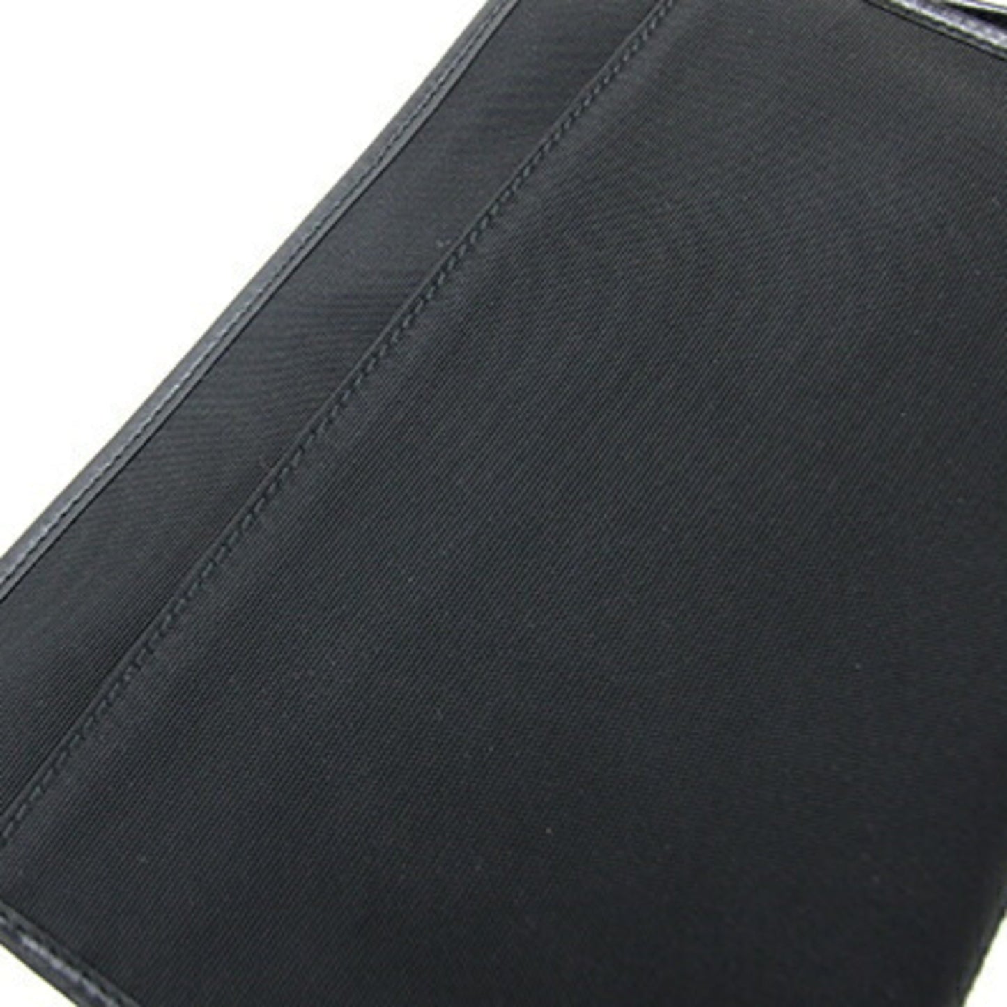 Gucci Black Nylon Canvas Leather Clutch Bag ()