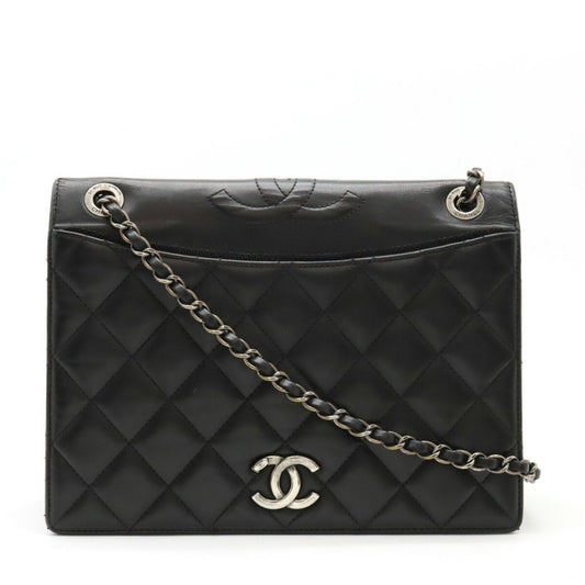 Chanel Black Leather Shoulder Bag ()
