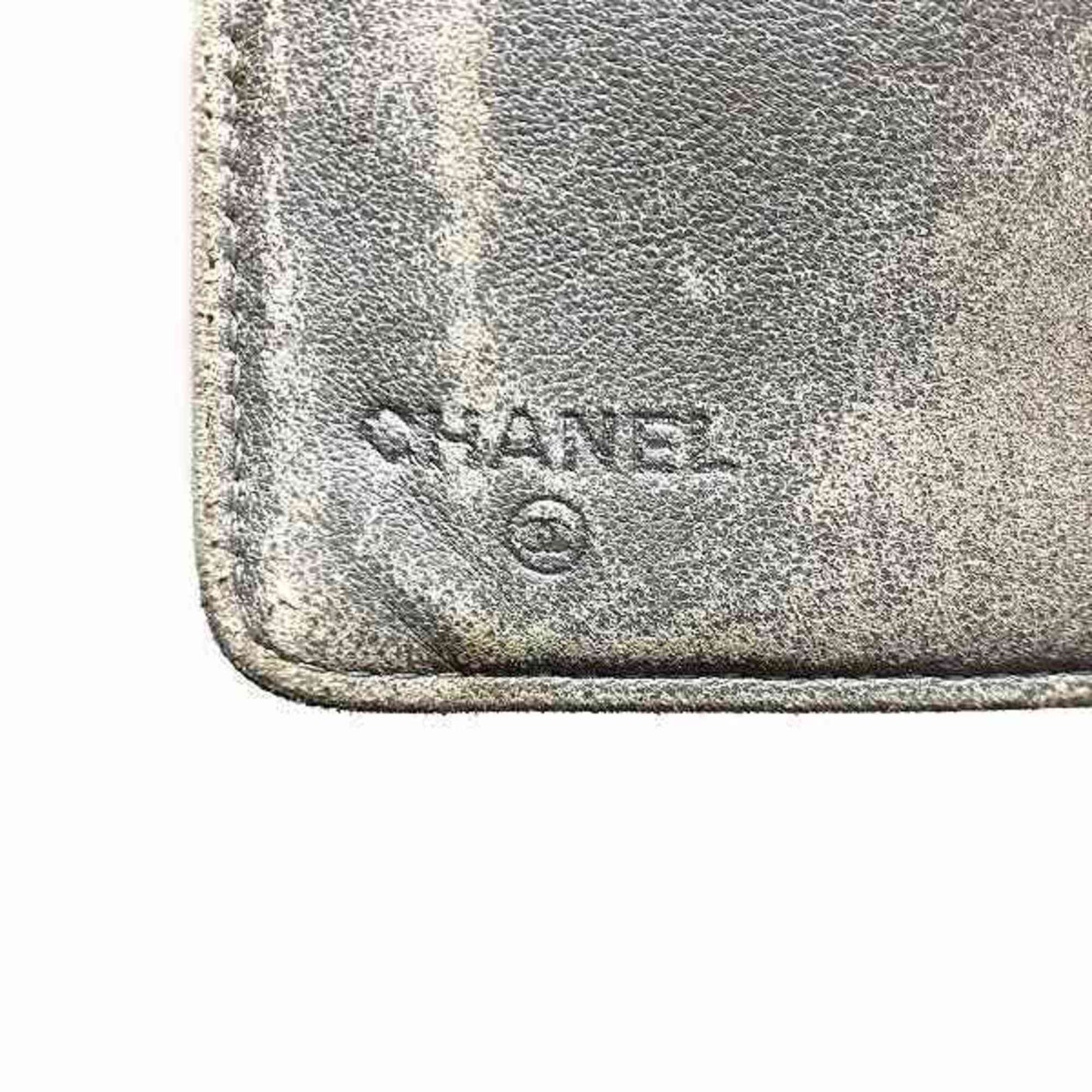 Chanel Camellia Black Leather Wallet (Bi-Fold) ()