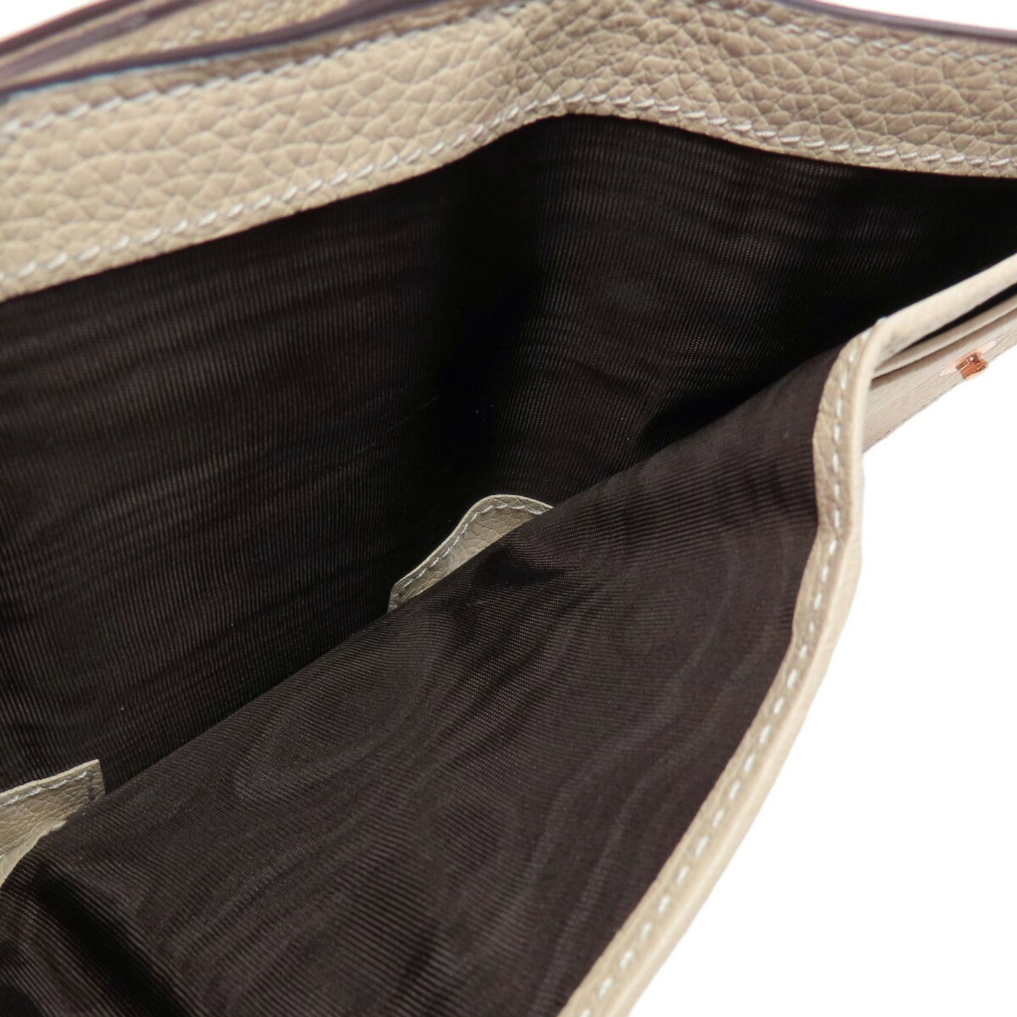 Gucci Beige Leather Wallet (Bi-Fold) ()