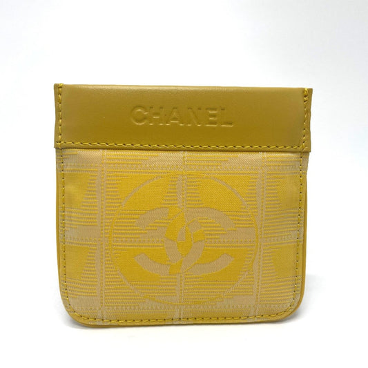 Chanel Yellow Leather Coin Purse/Coin Case ()