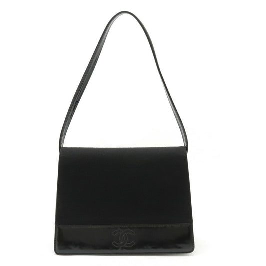 Chanel Black Cotton Patent Leather Shoulder Bag ()