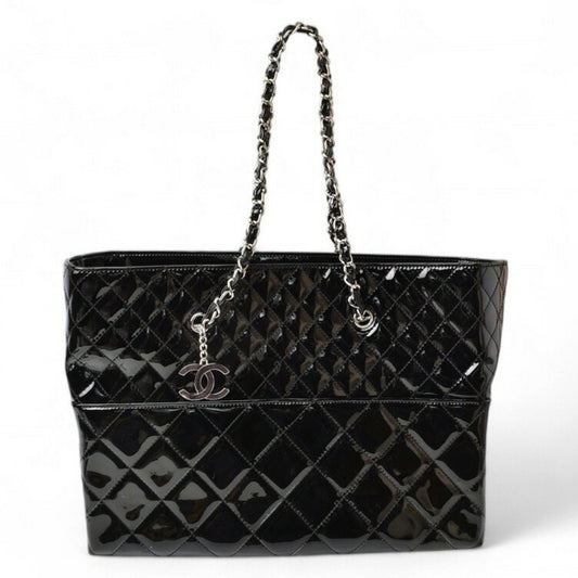 Chanel Black Patent Leather Tote Bag ()