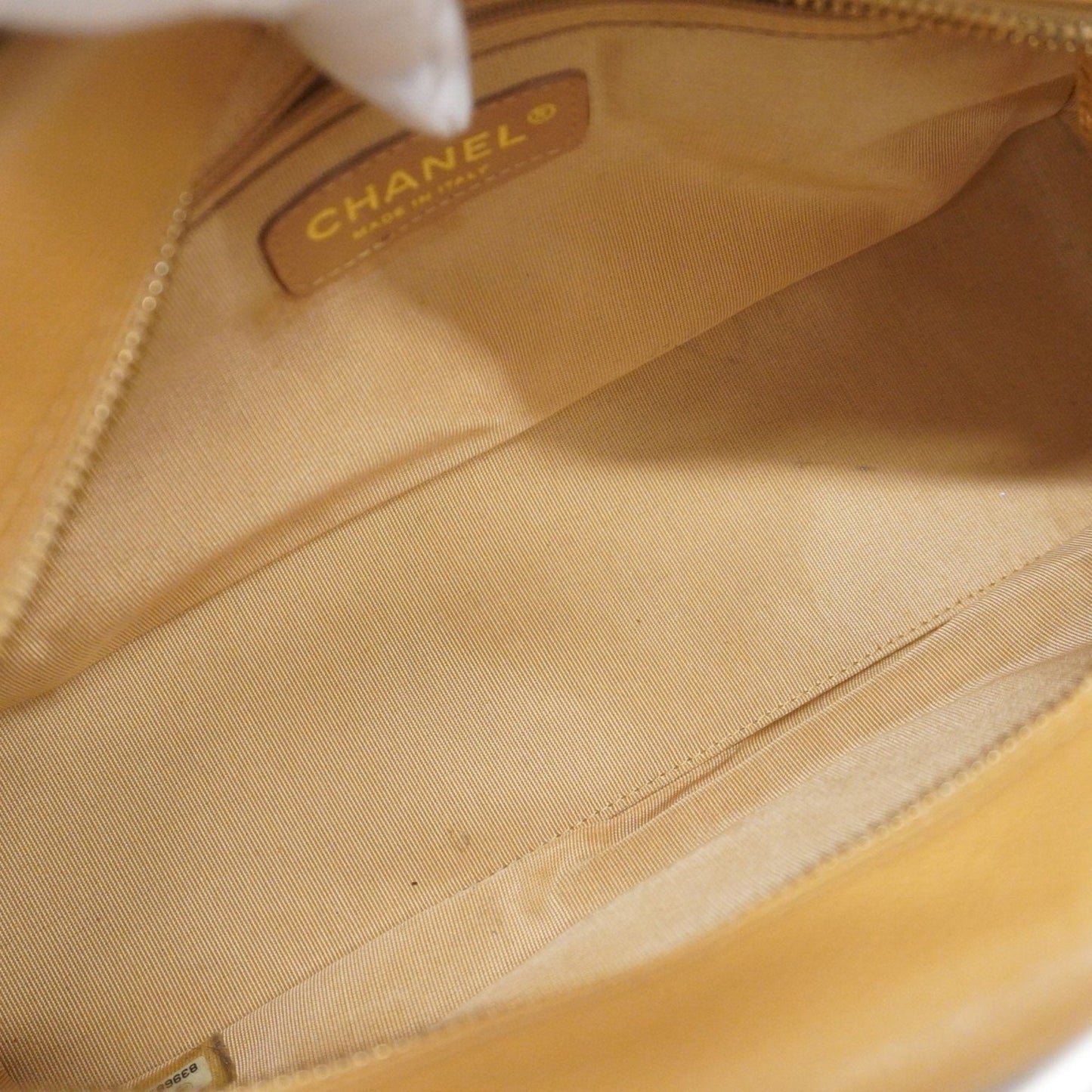 Chanel Beige Grained Calfskin Handbag ()