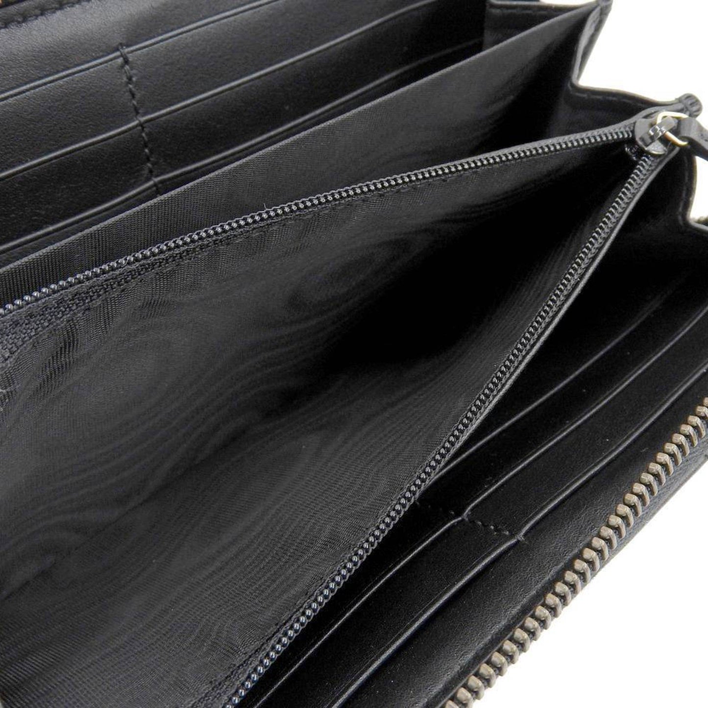 Gucci Black Leather Long Wallet (Bi-Fold) ()