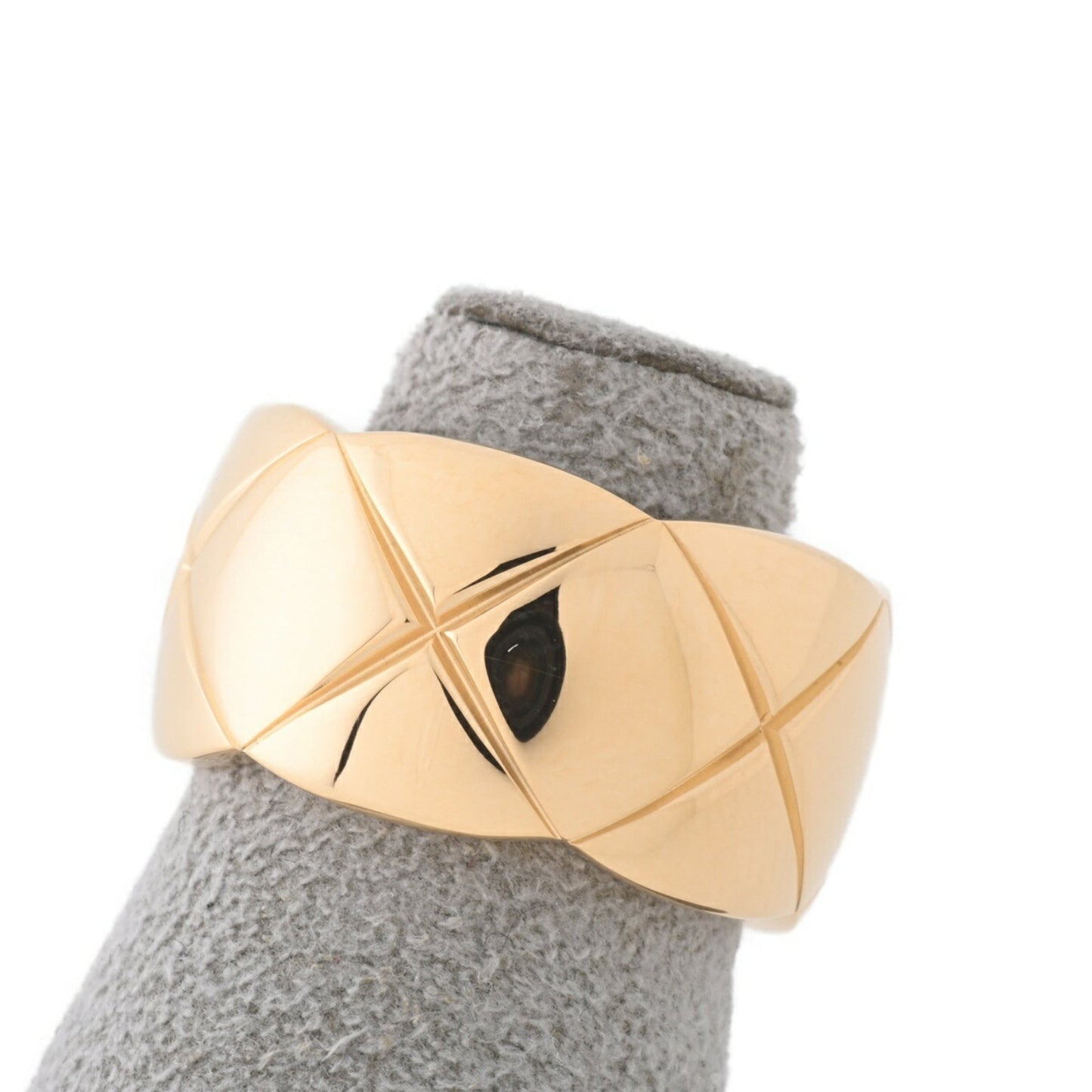 Chanel Yellow Gold (18K) Band Ring ()