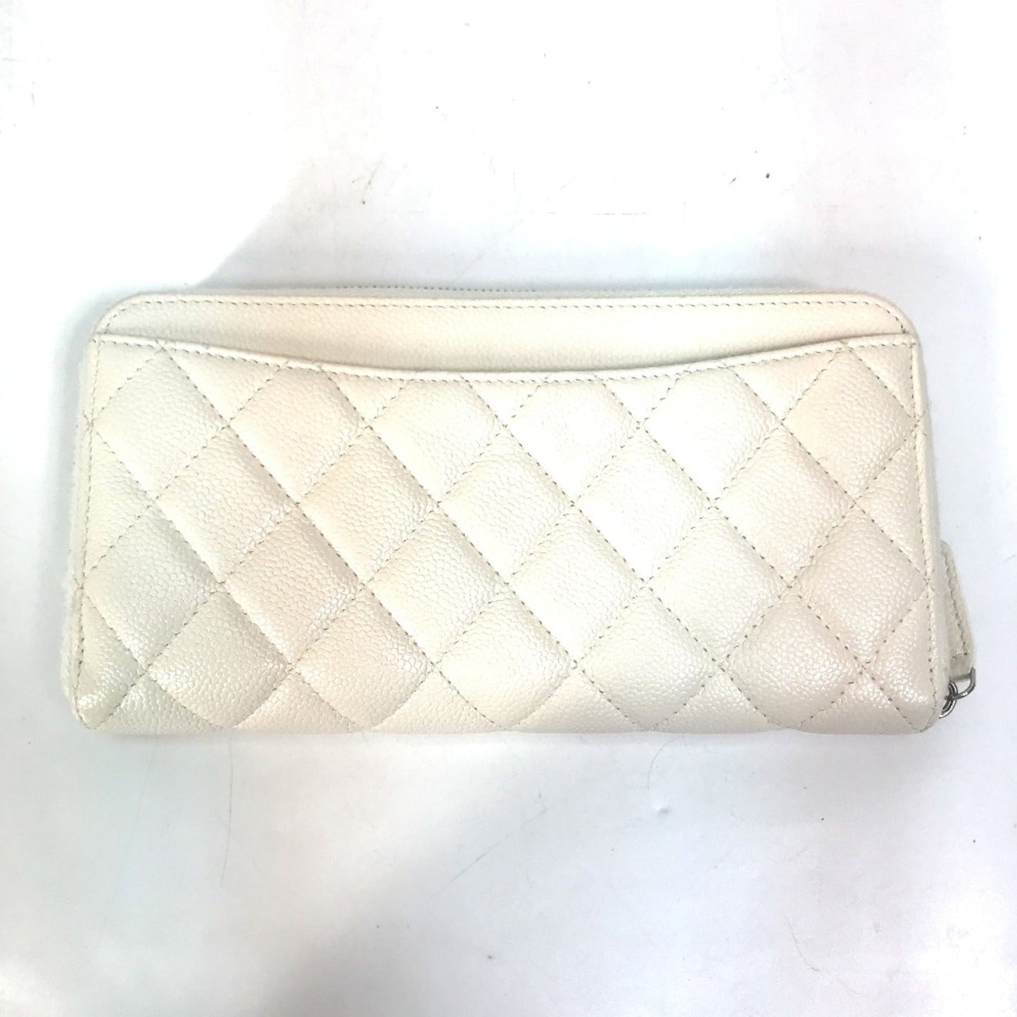 Chanel White Leather Long Wallet (Bi-Fold) ()
