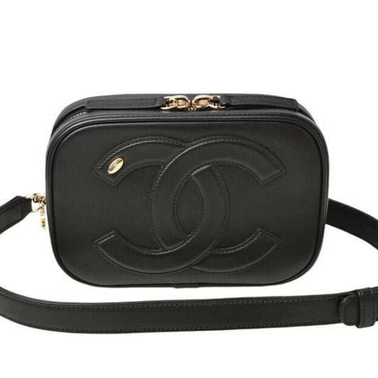 Chanel Black Leather Shoulder Bag ()