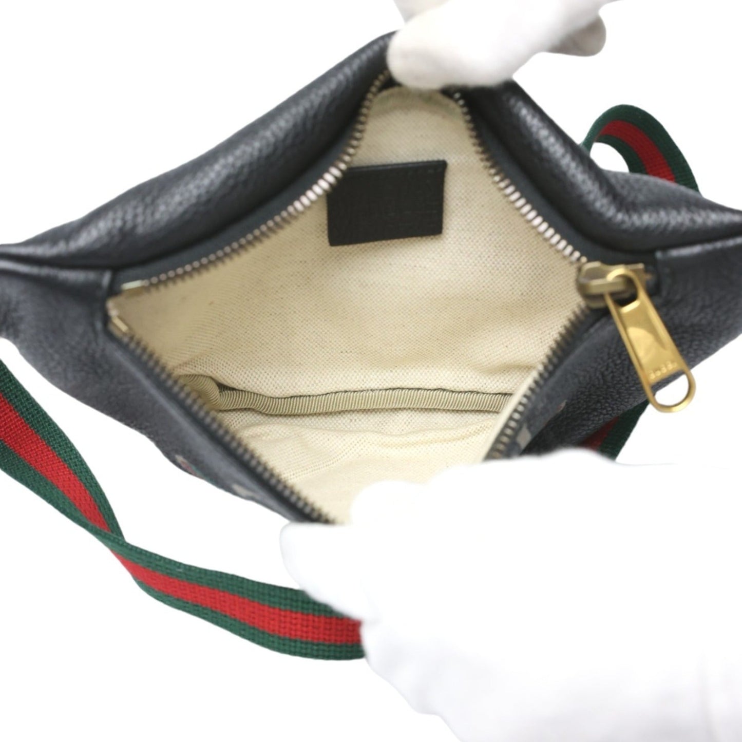 Gucci Black Leather Fanny Pack Pouch ()