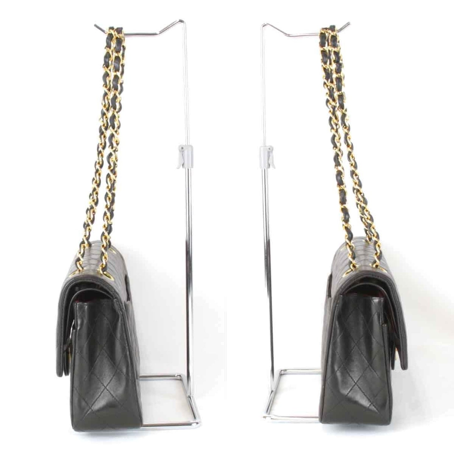 Chanel Black Leather Shoulder Bag ()