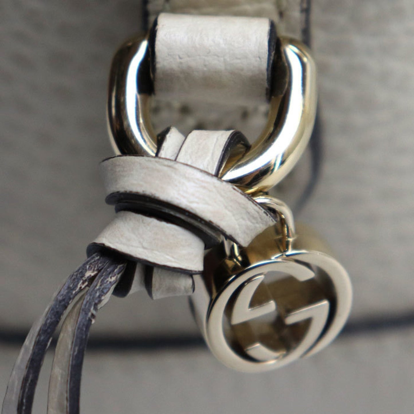 Gucci Beige White Gg Canvas Leather Shoulder Bag ()