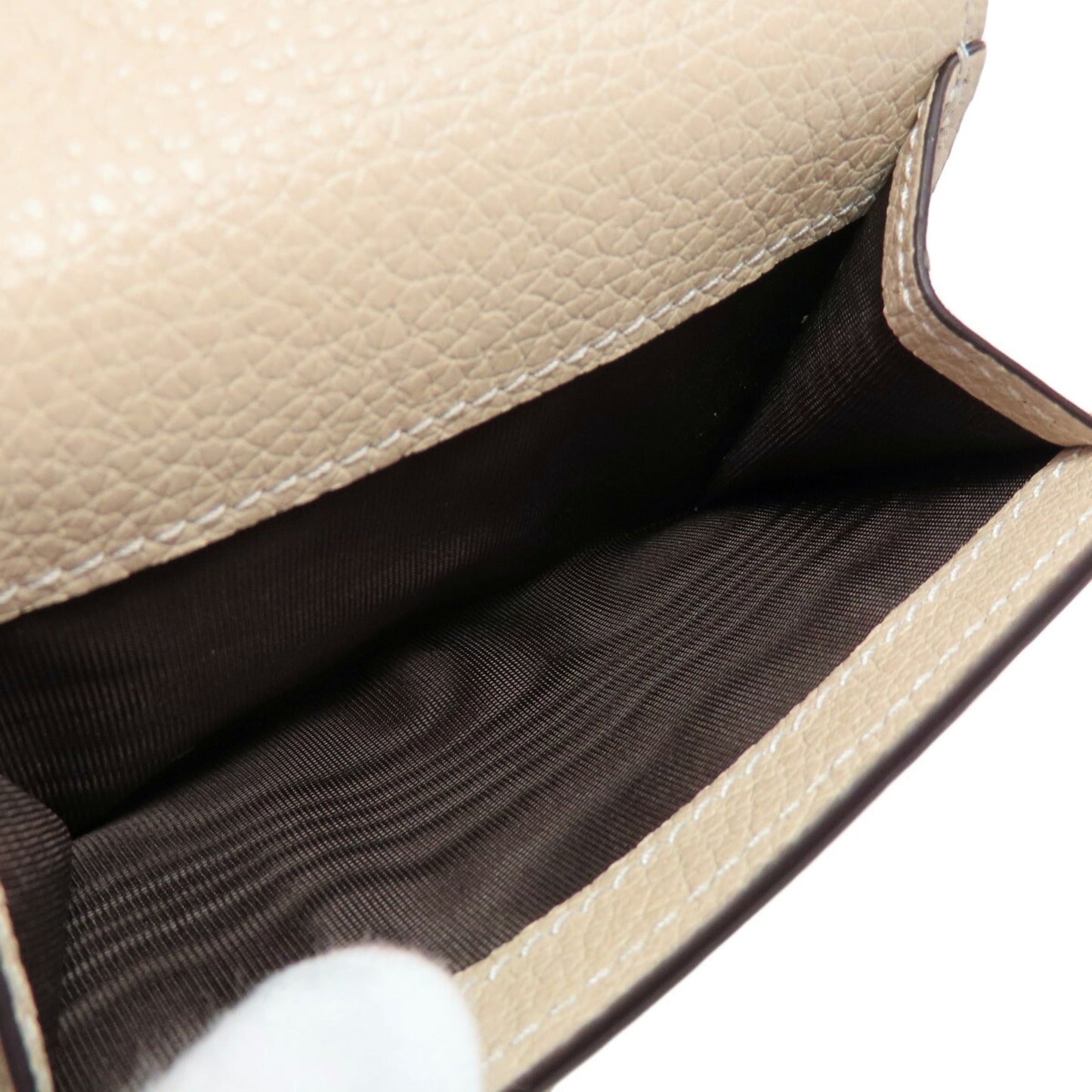 Gucci Beige Leather Wallet (Bi-Fold) ()