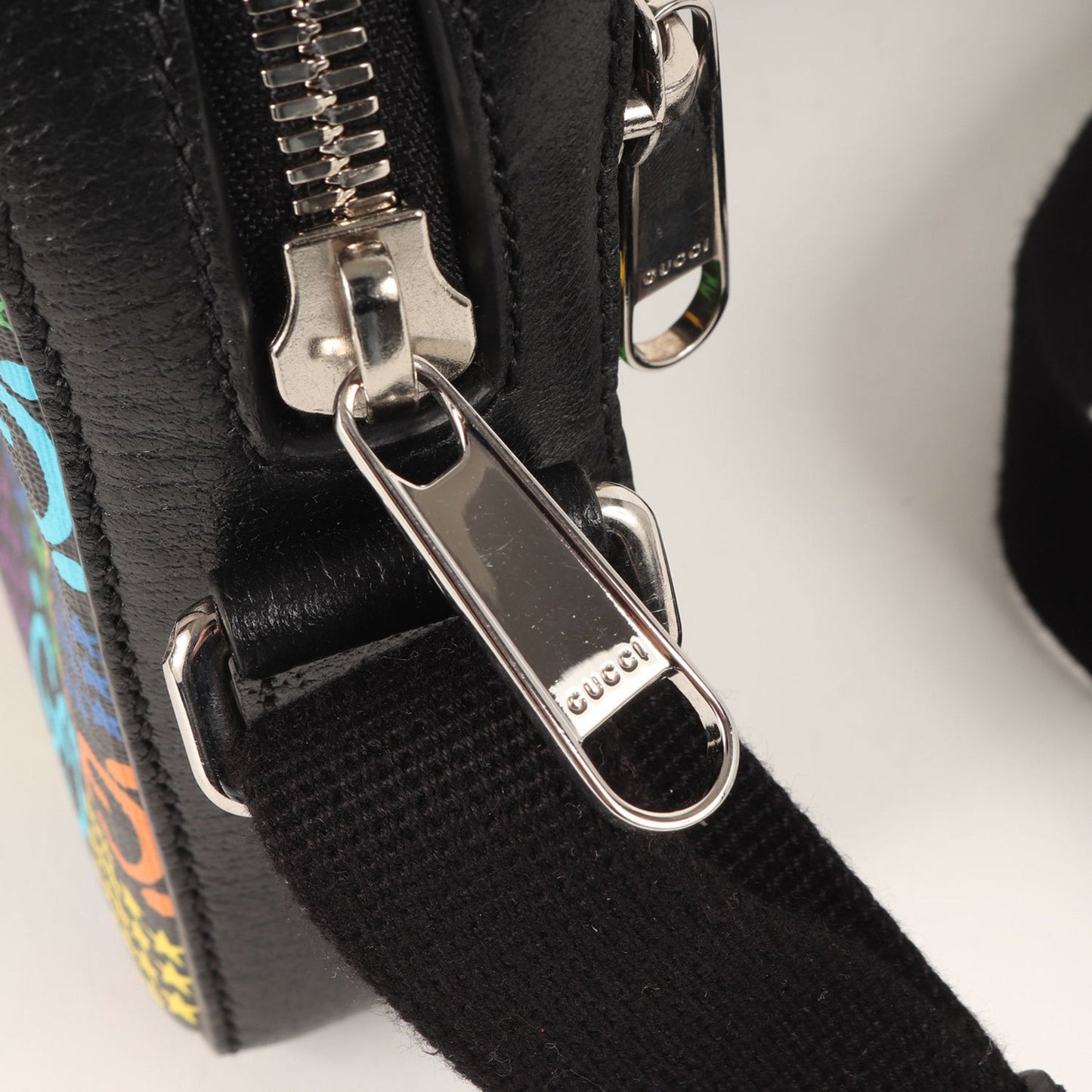 Gucci Black Multi-Color Leather Shoulder Bag ()