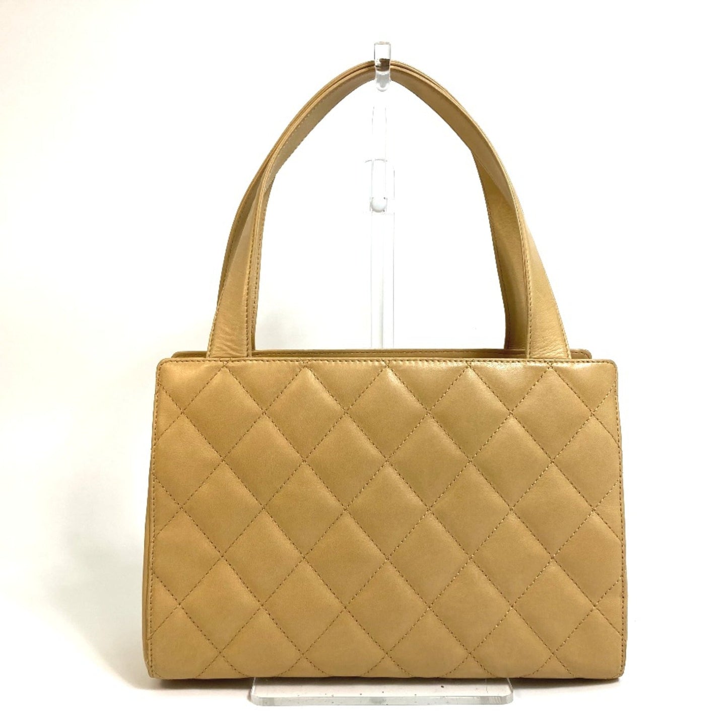 Chanel Beige Leather Handbag ()