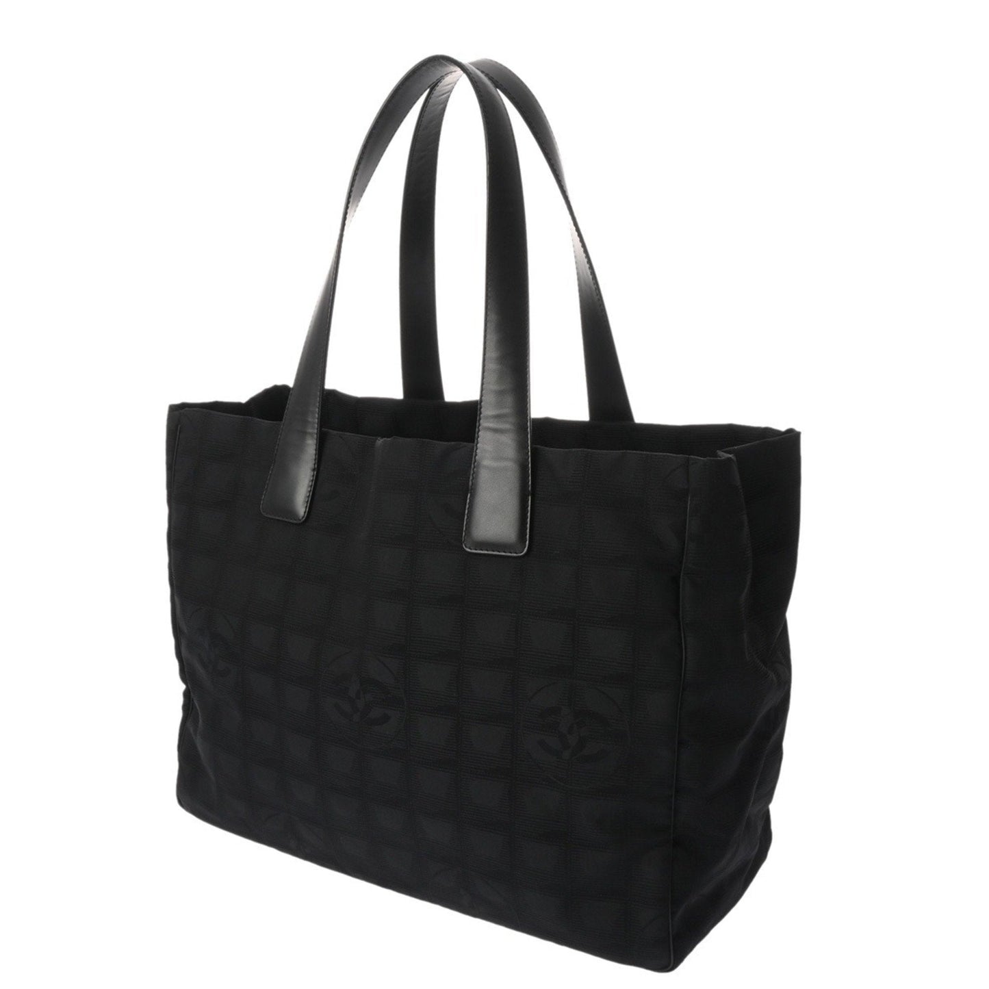 Chanel Black Nylon Handbag ()