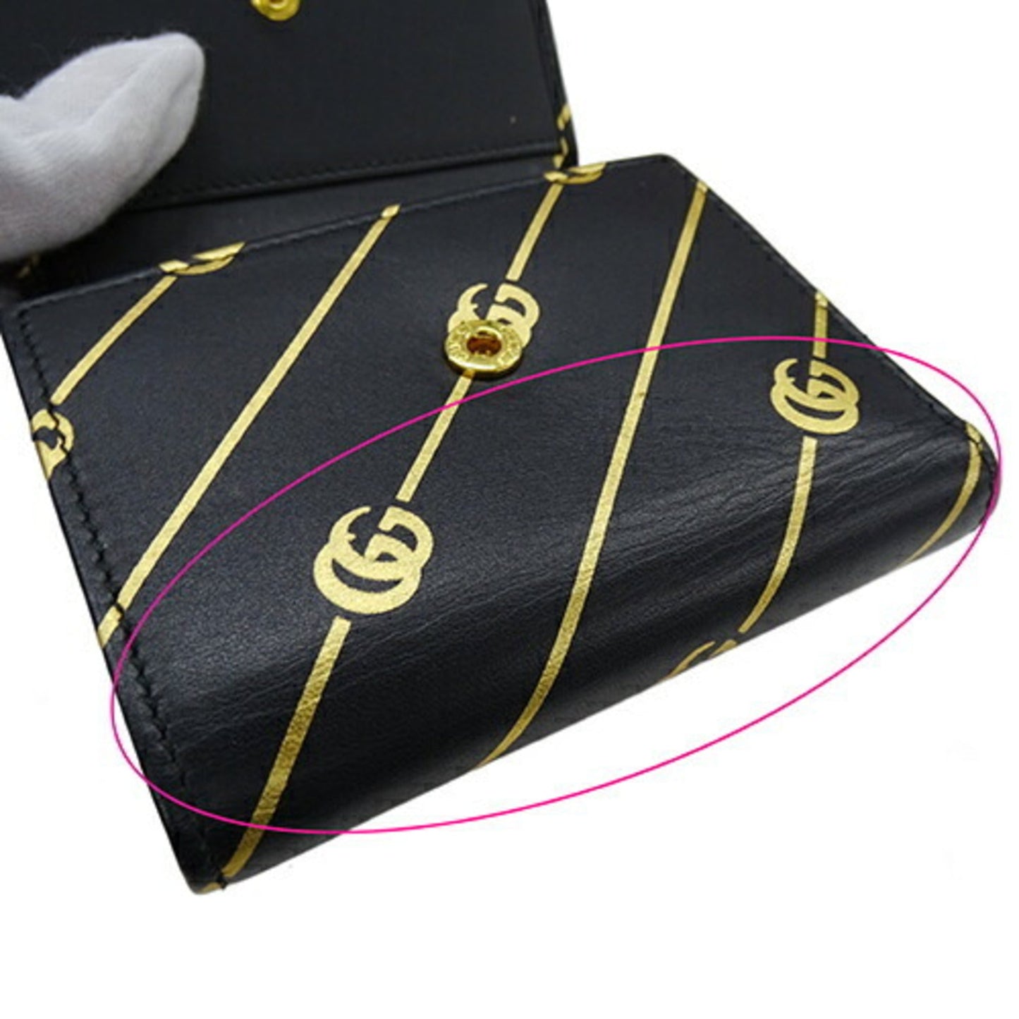 Gucci Black Gold Leather Wallet (Tri-Fold) ()