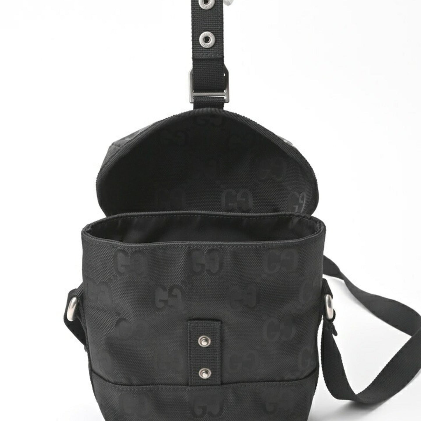 Gucci Black Canvas Shoulder Bag ()