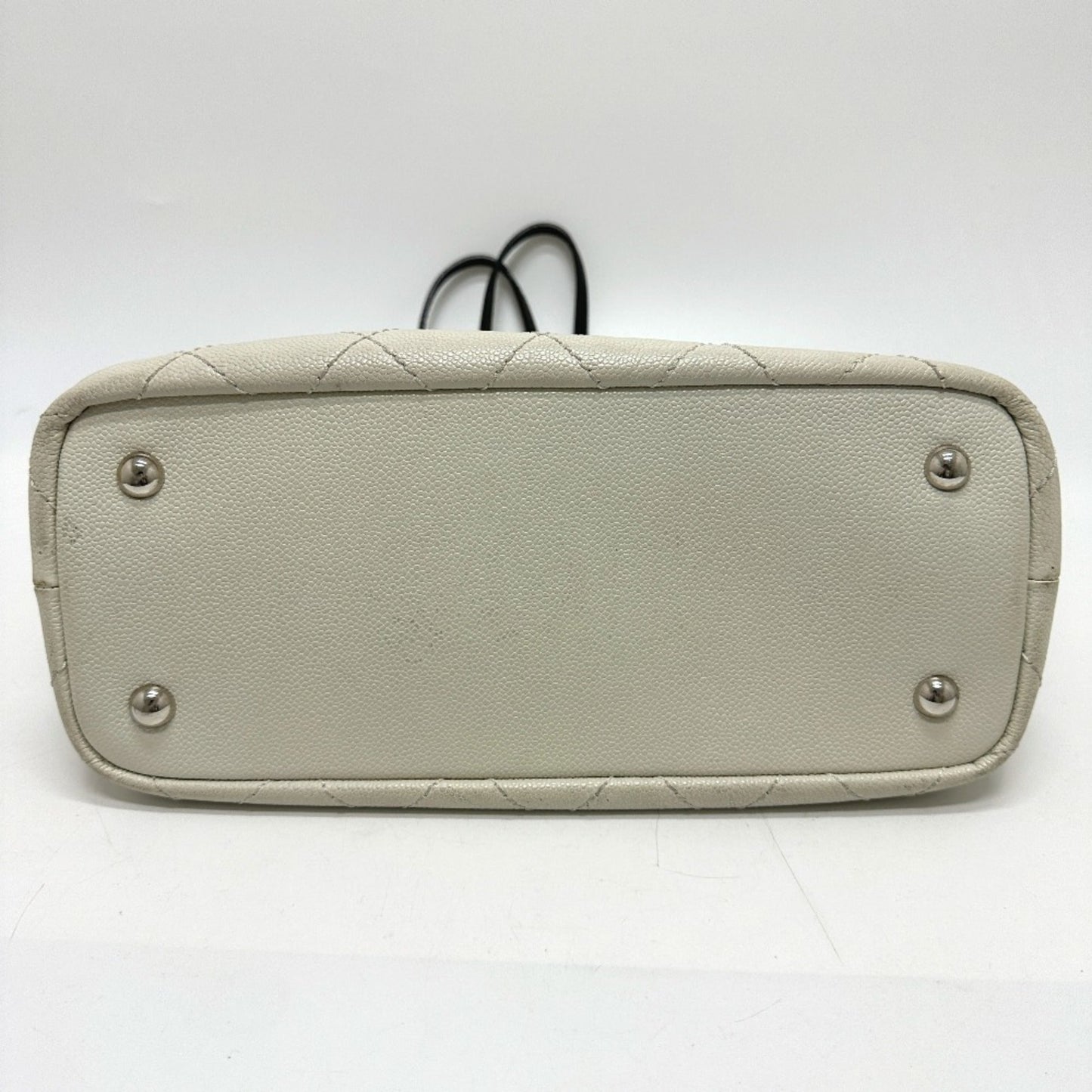 Chanel White Leather Tote Bag ()