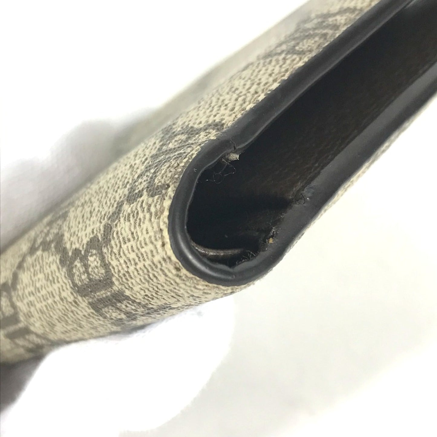 Gucci Beige Other Wallet (Bi-Fold) ()