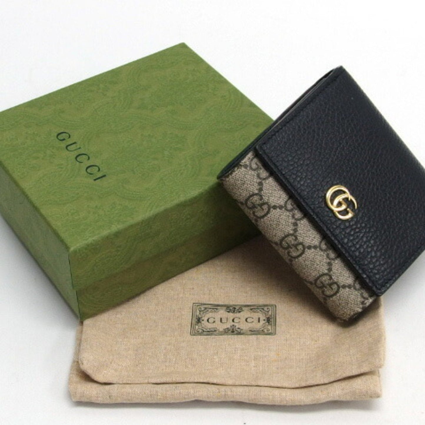 Gucci Beige Black Gg Supreme Leather Wallet (Bi-Fold) ()
