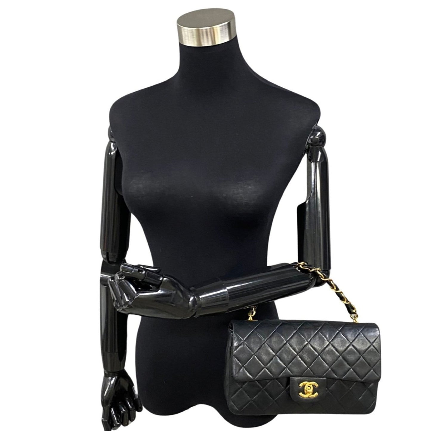 Chanel Black Leather Handbag ()