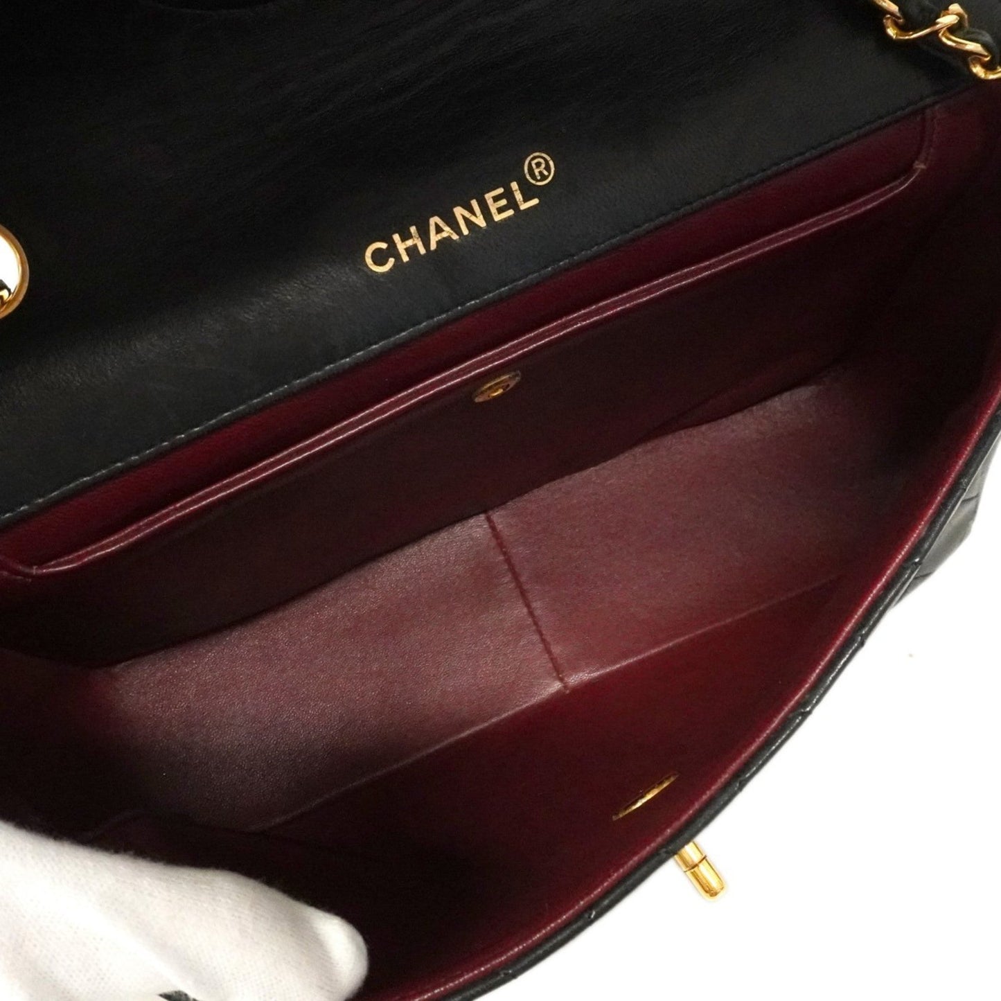 Chanel Black Leather Shoulder Bag ()