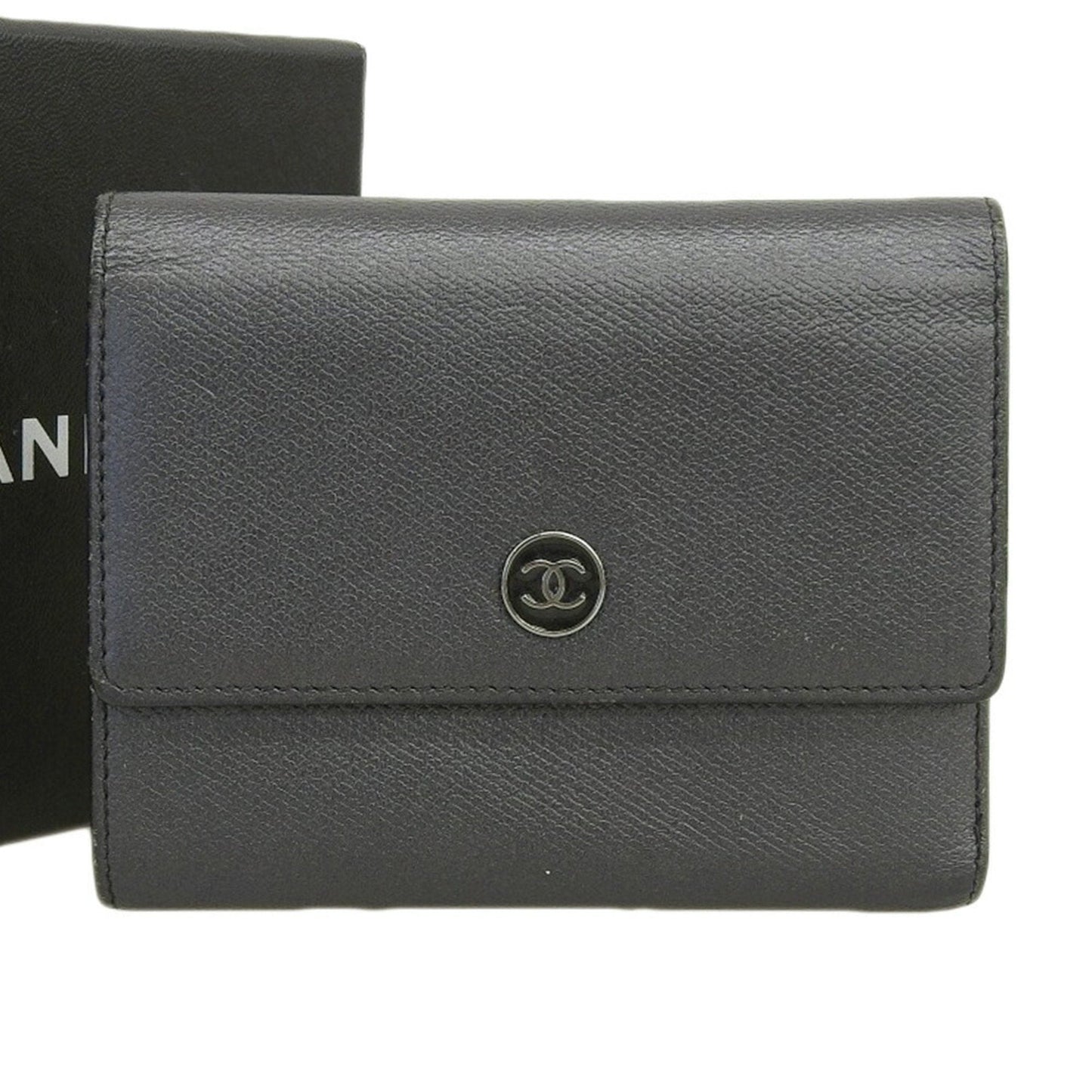 Chanel Black Leather Wallet (Tri-Fold) ()