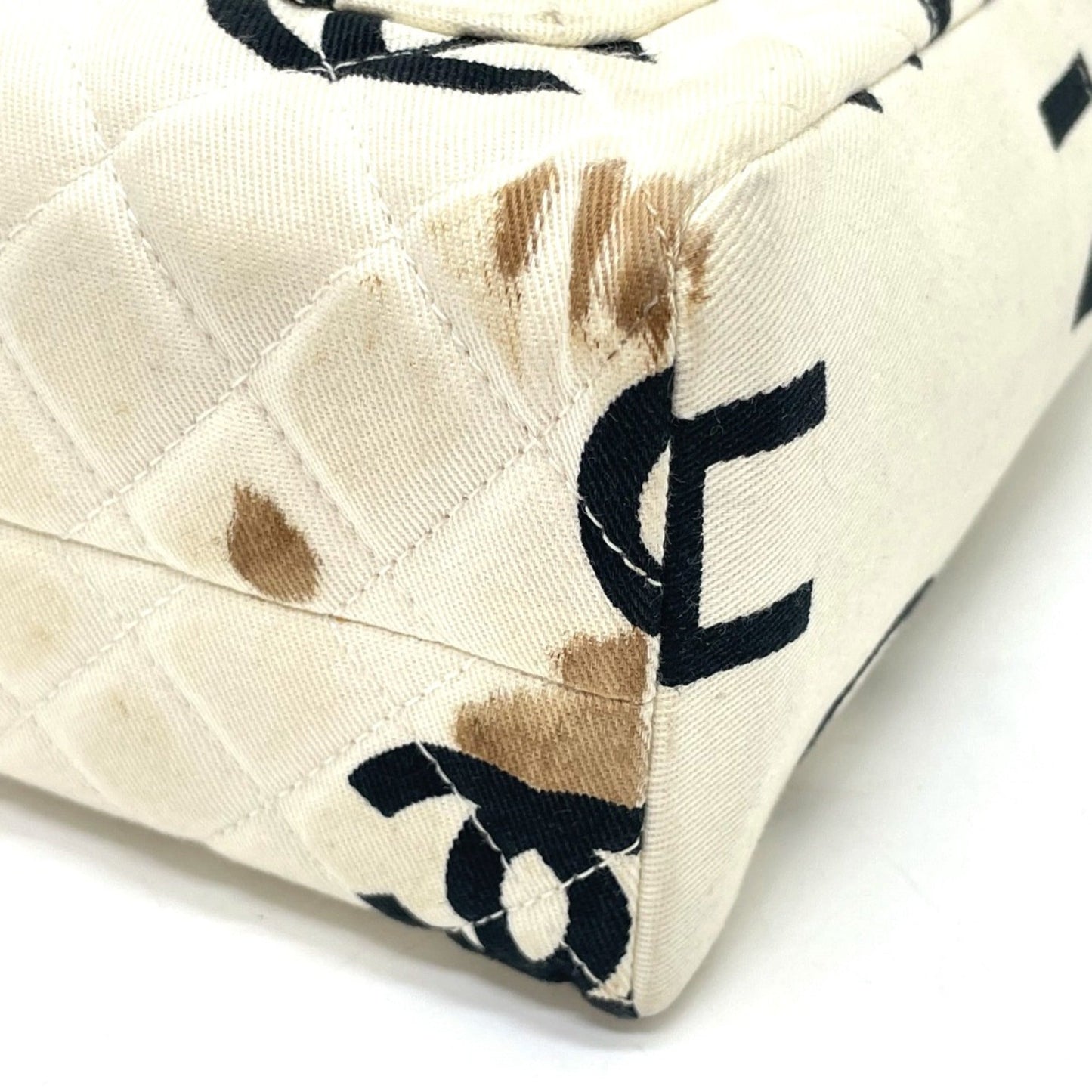 Chanel White Cotton Handbag ()