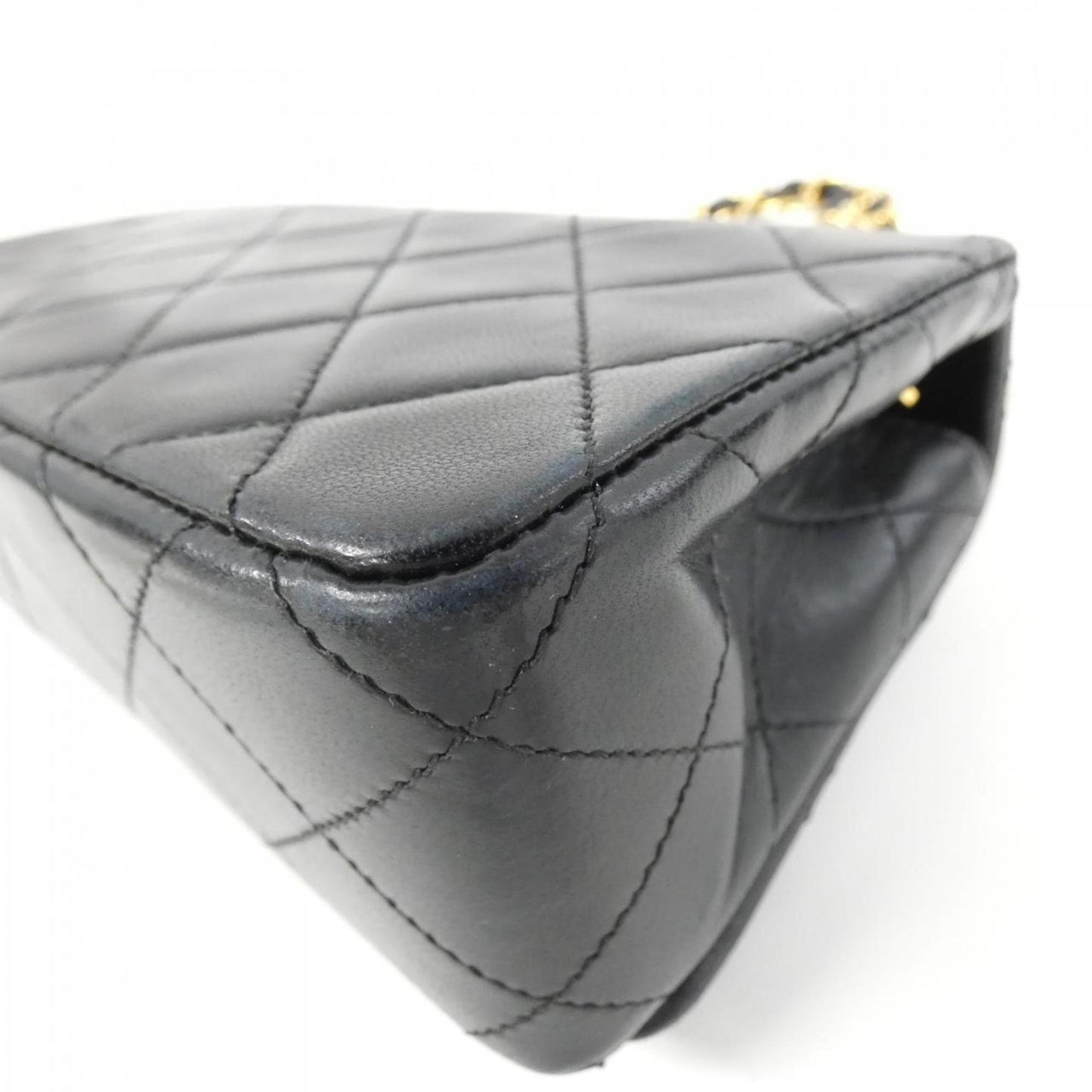 Chanel Black Leather Shoulder Bag ()