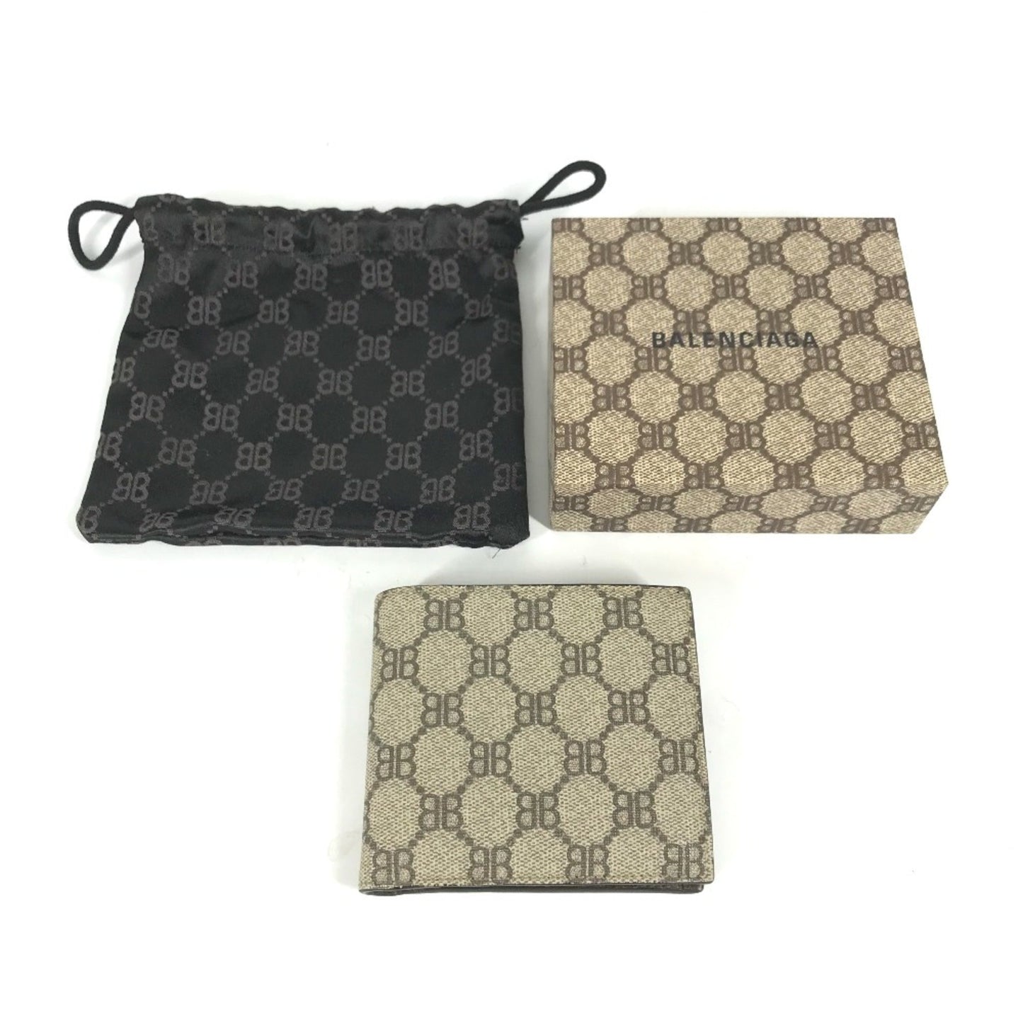 Gucci Beige Other Wallet (Bi-Fold) ()